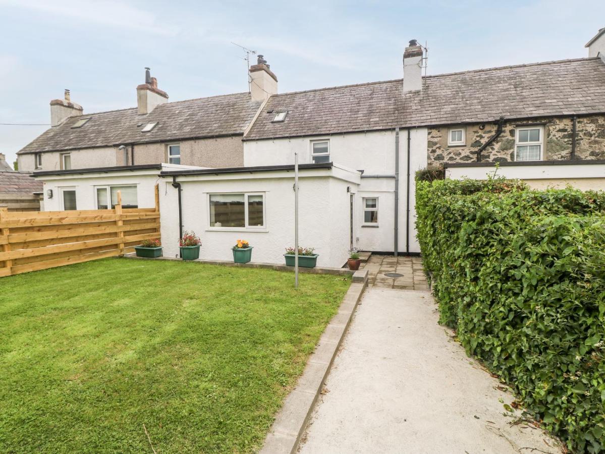 3 Green Terrace Gaerwen Exterior foto